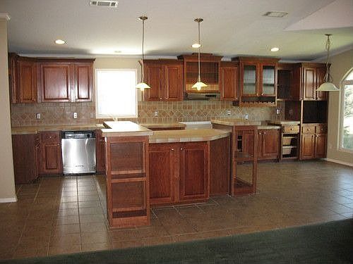 2nd image of 1125 Merle Dr