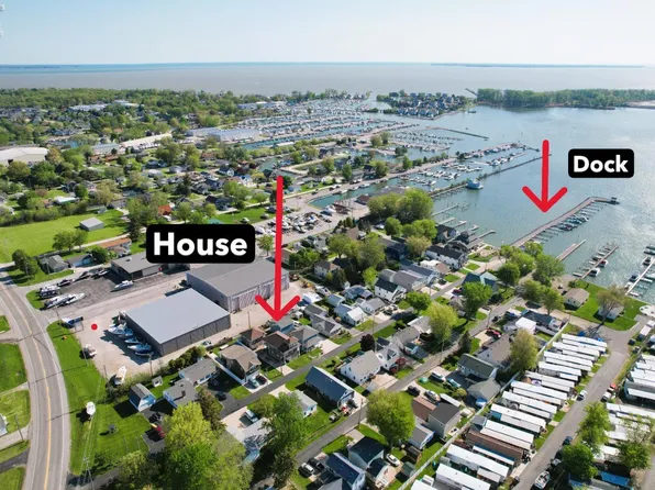 5475 E Mabel Dr, Port Clinton, OH 43452