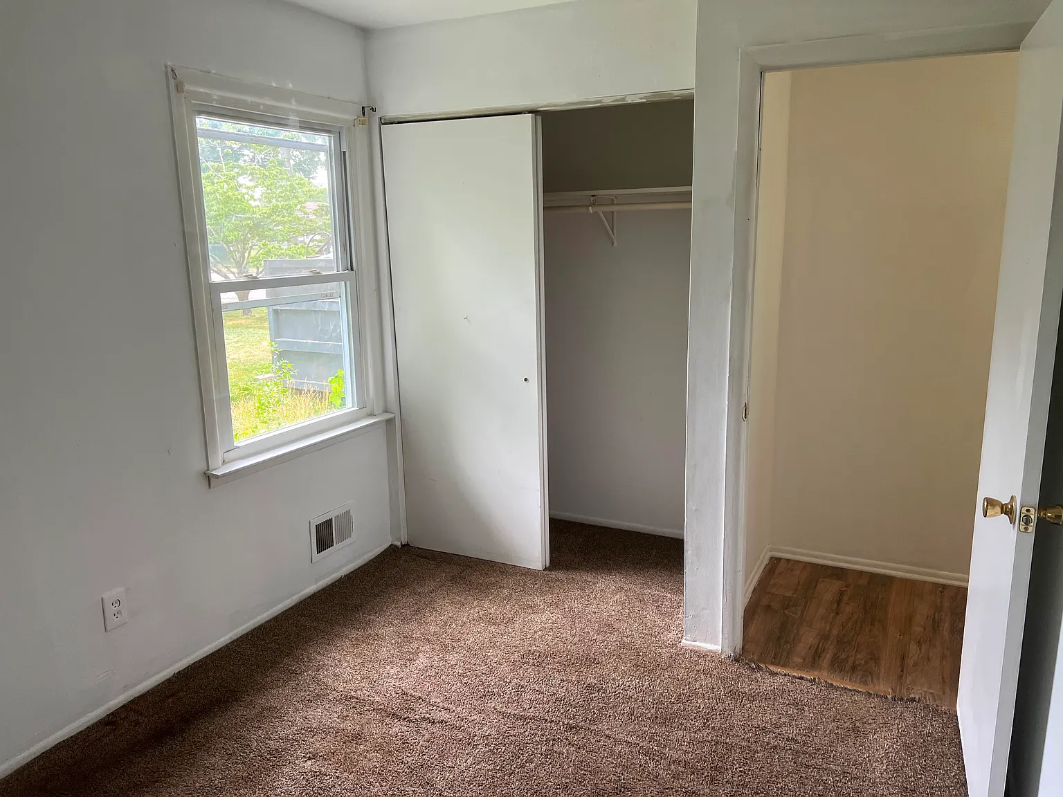2 bed, 1100 sqft, $2,500 — Photo 4