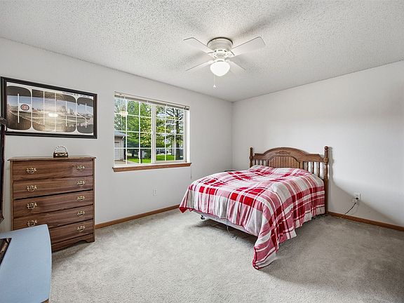 4th image of 600 Colton Cir NE Unit 4