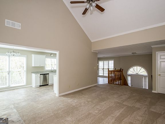 3rd image of 3520 Cherry Creek Ct SE