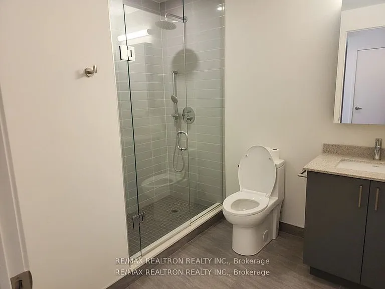 8868 Yonge St #1205E — Photo 7