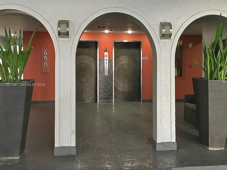650 NE 64th St #G402 — Photo 15