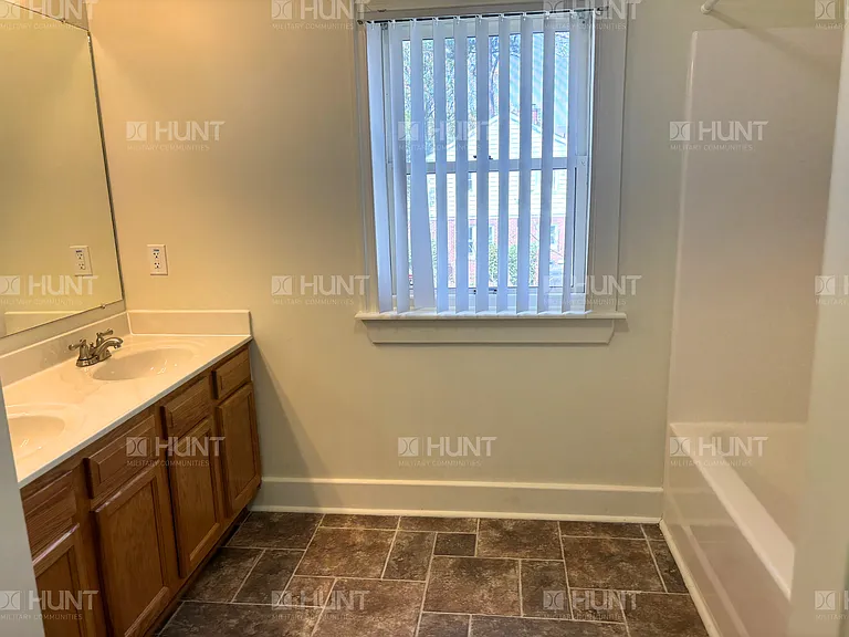 329 Jefferson Dr — Photo 13