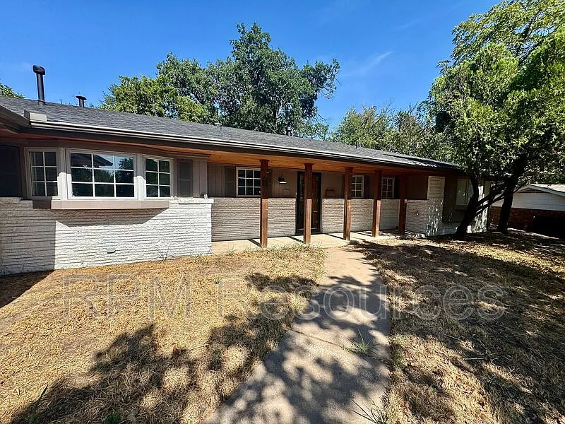 3 bed, 2.5 bath, 2049 sqft, $1,649 — Photo 4