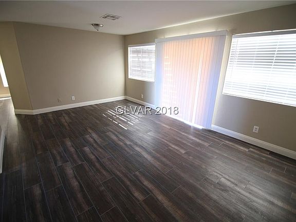 3rd image of 2483 Starburst Dr