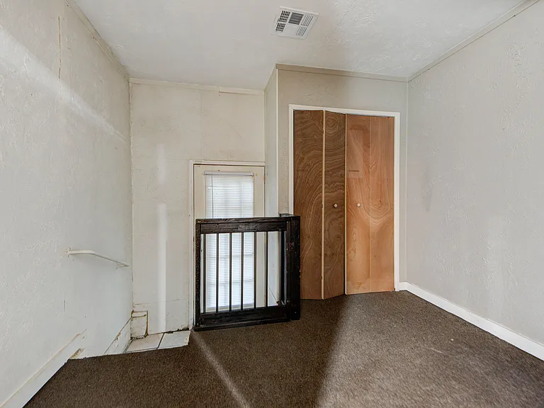 1005 W Eufaula St — Photo 14