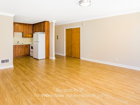 3rd image of 174 20th Ave APT 203