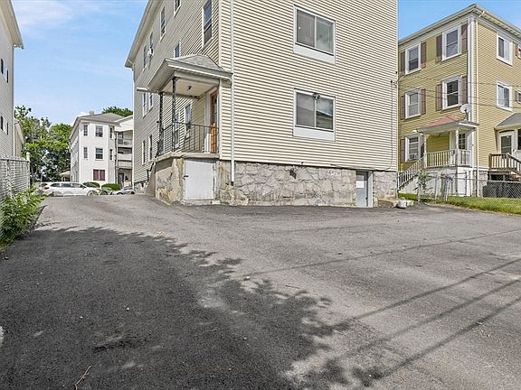 4th image of 16 Plantation St