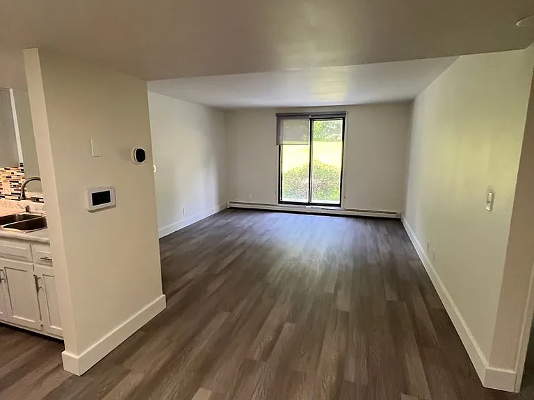 Sycamore Place Apartments — Photo 47
