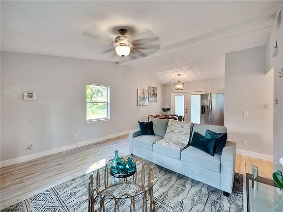 3rd image of 2211 Hawkins Ave