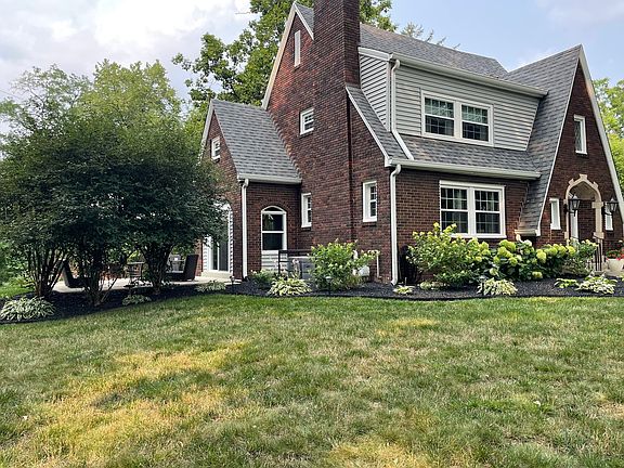 3rd image of 2044 Lick Creek Dr