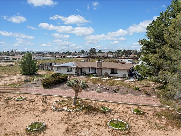 2nd image of 20865 Tonawanda Rd