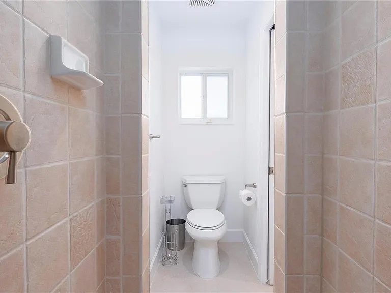 1240 SW 13th Cir — Photo 31