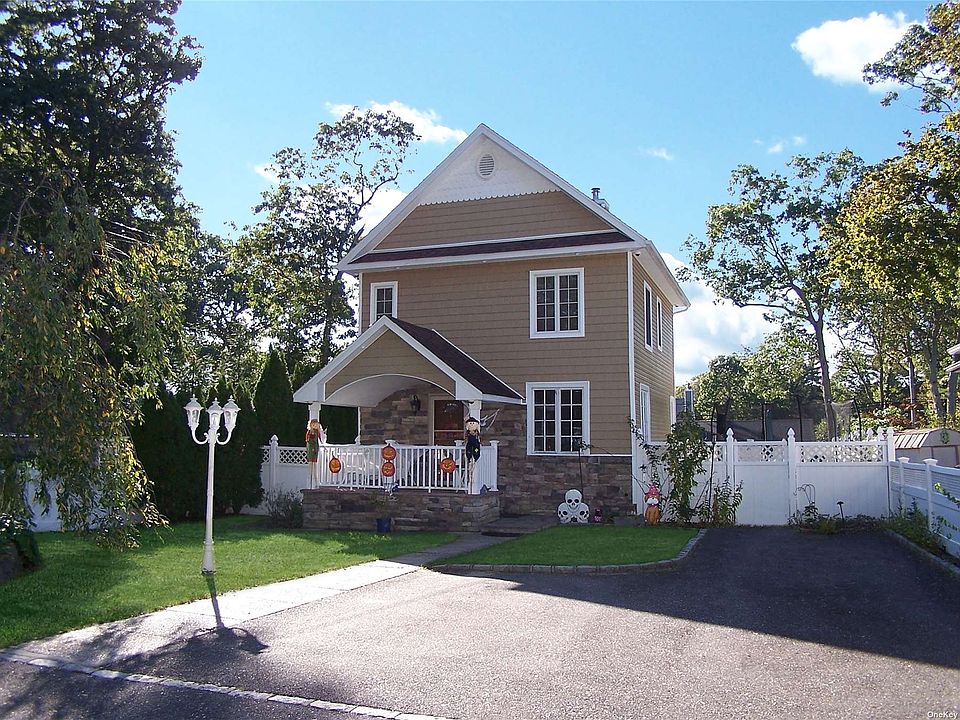 1st image of 28 Orienta Ave