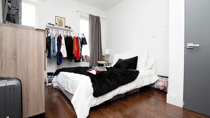 Rented by Nooklyn NYC LLC | media 3