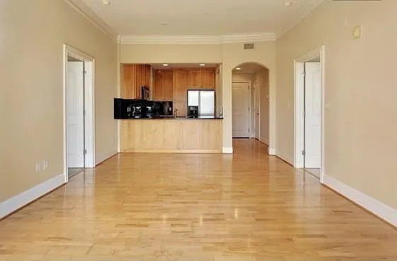 2277 Peachtree Rd NE — Photo 7