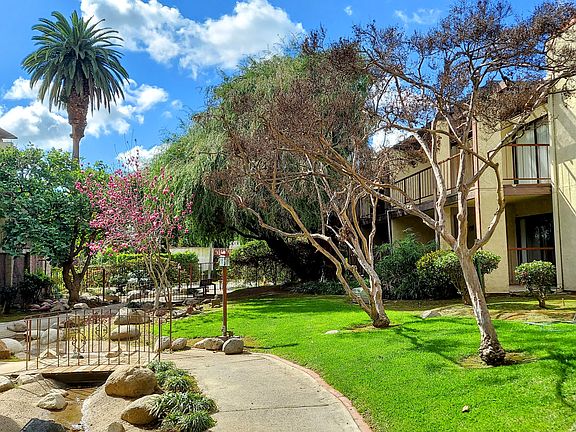 5th image of 2954 E Del Mar Blvd #112