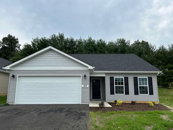 107 Aaliyah Ln, Radford, VA 24141