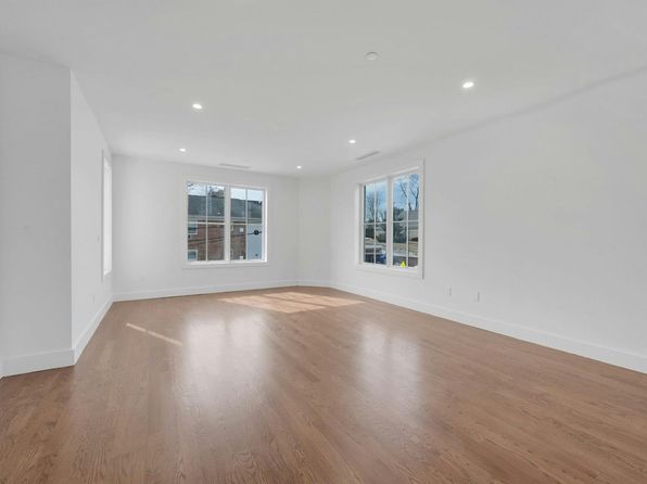 291 Main St #1A