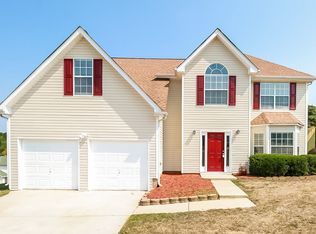 1306 Pebble Beach Ln, Hampton, GA 30228