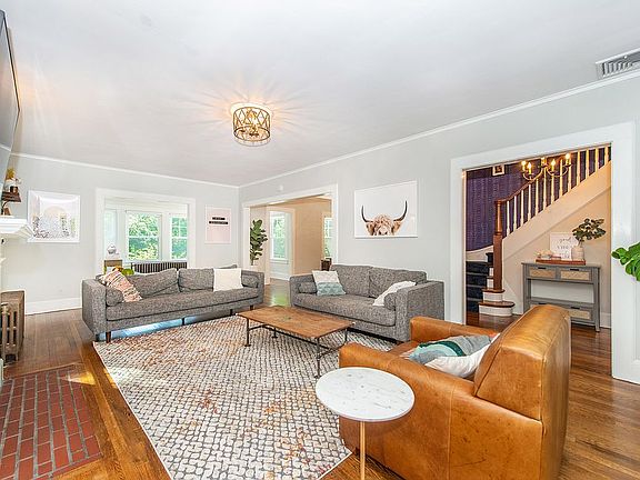 4th image of 99 Grandview Ave