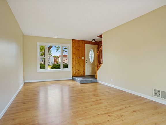 4th image of 37 Stonefield Dr