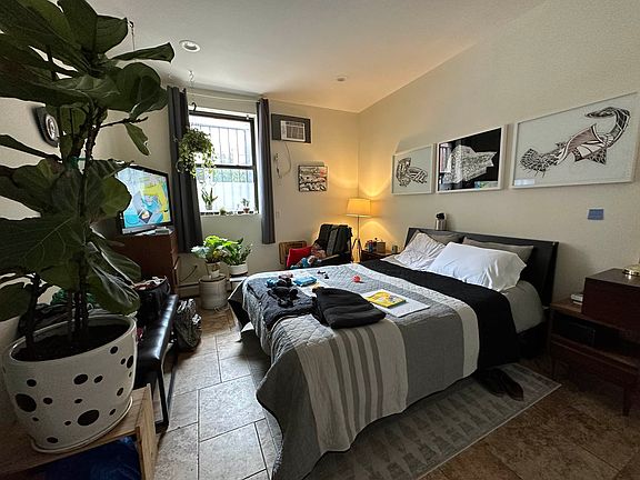 4th image of 465 De Kalb Ave #1