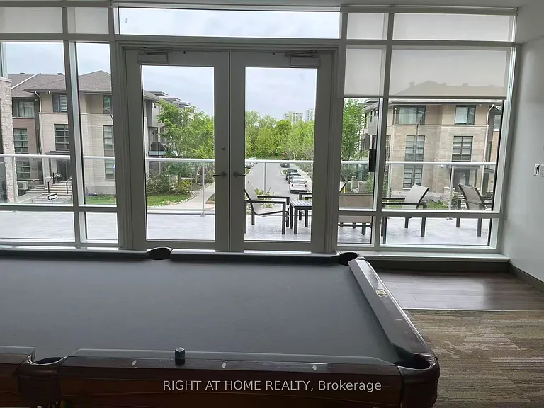 530 De Mazenod Ave #303 — Photo 24
