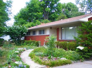 26100 Orchard Lake Rd, Farmington Hills, MI 48334