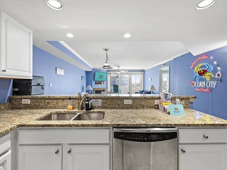 107 Somerset St #203 — Photo 15