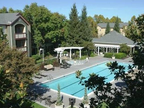 Junior Olympic Lap Pool