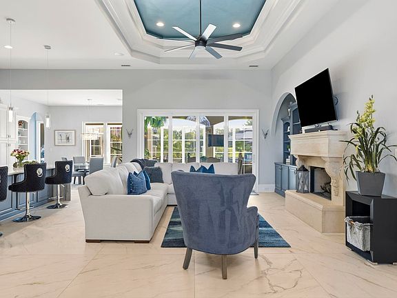 3rd image of 9411 Bellasera Circle