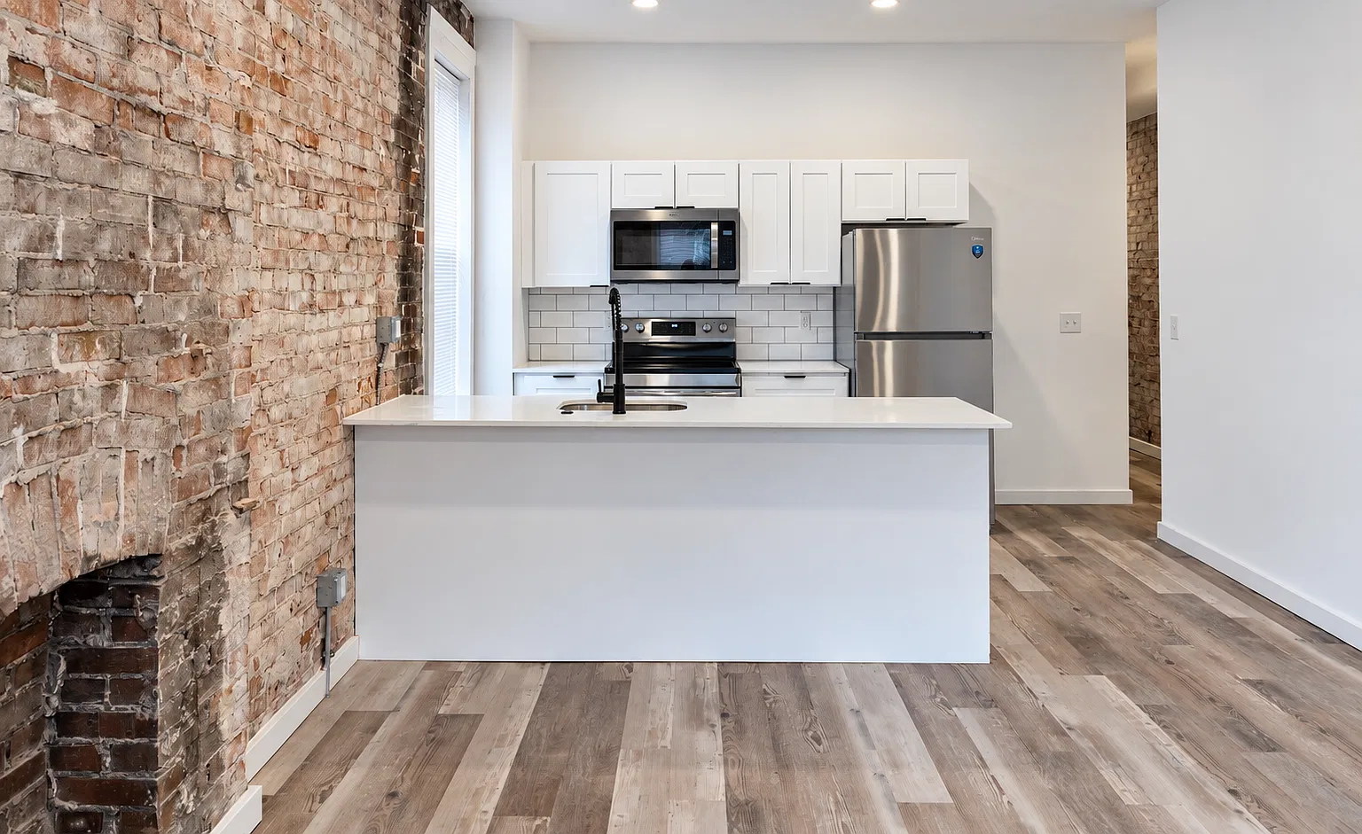 2 bed, $1,550 — Photo 3