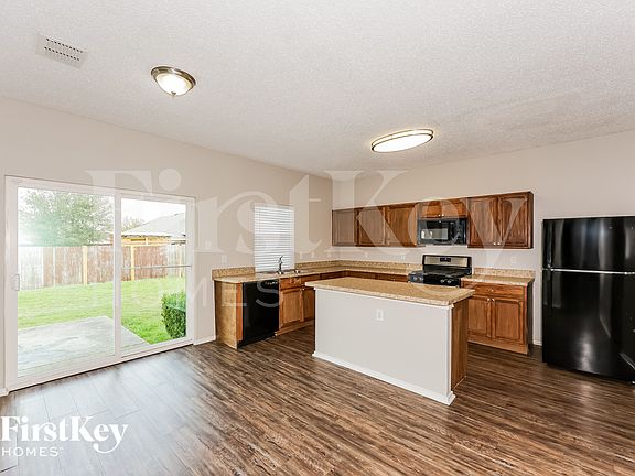 5th image of 7425 Snow Ridge Dr