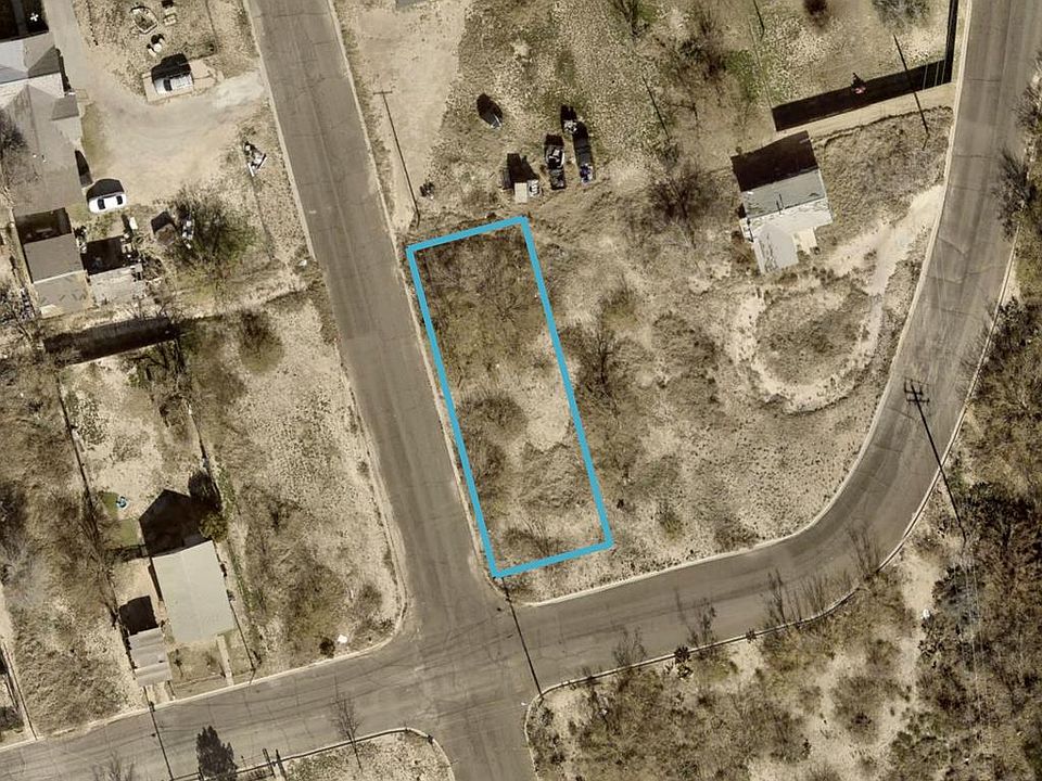 1st image of 910 NW 1st St