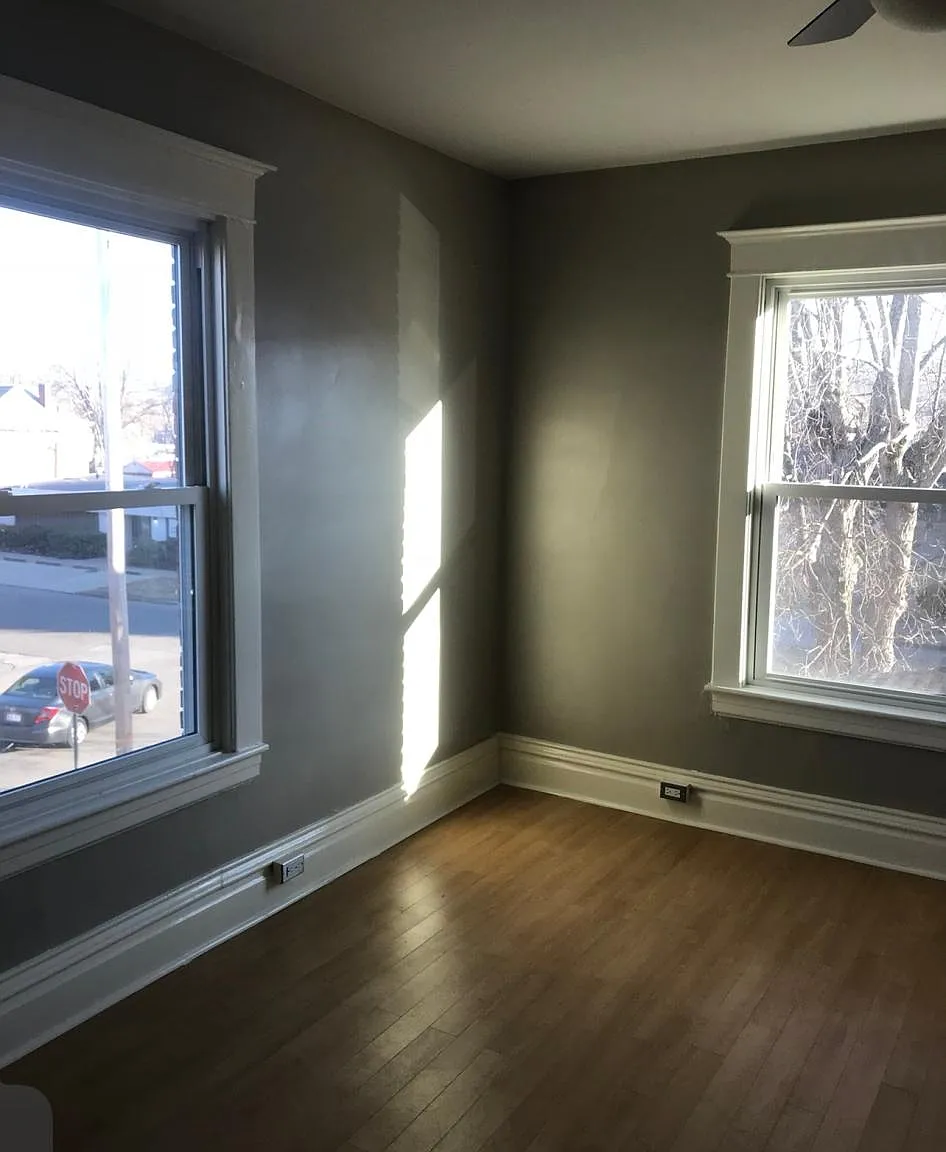48 1/2 Ave, Huntington — Photo 3