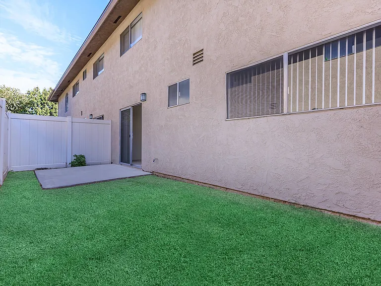 San Carlos and San Juan Apartment Homes — Photo 37