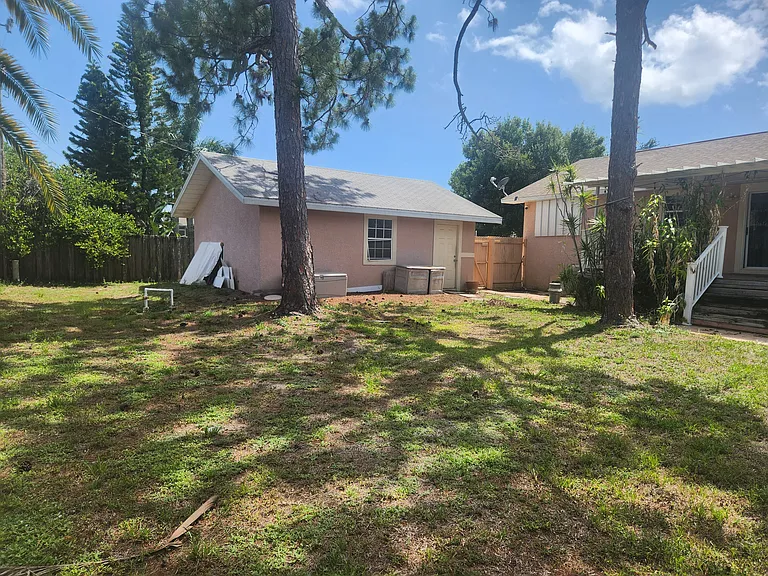 18411 Heather Rd — Photo 12