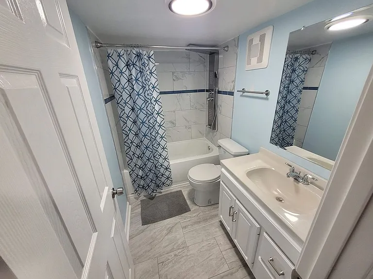 370 N Lake Dr — Photo 11