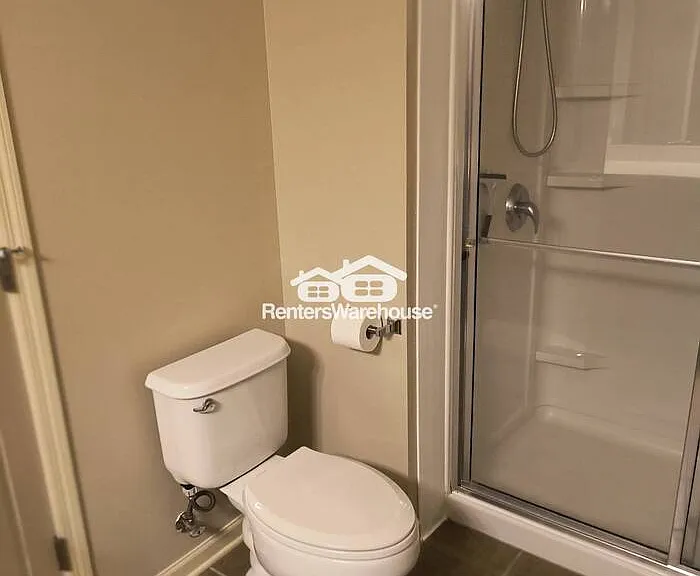 8108 Oakview Cir N — Photo 18