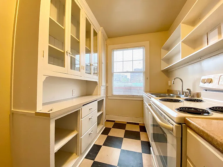 1522 E Olive Way — Photo 20