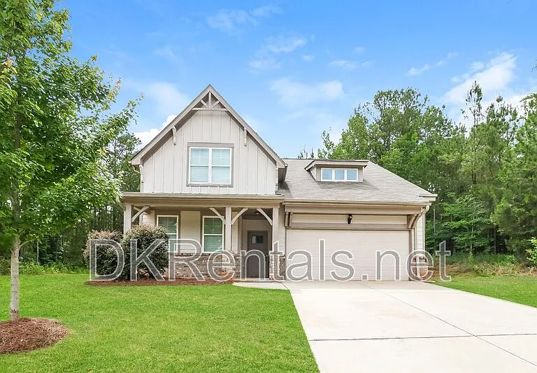 140 Stewart Glen Dr — Photo 1