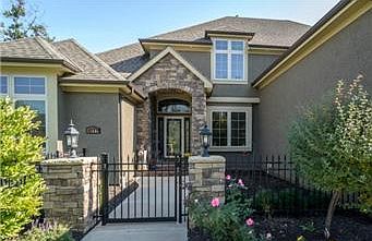 3rd image of 4501 NE Georgian Dr
