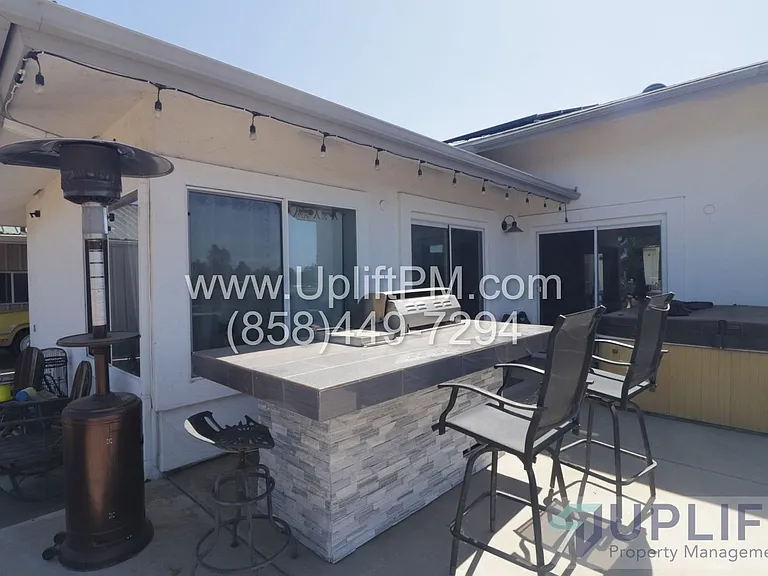 1425 Cedar St — Photo 35
