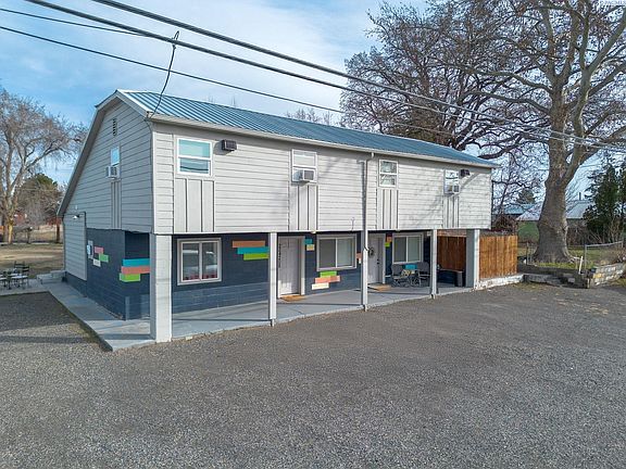 2nd image of 224204 E Main St