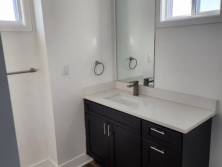 4011 Harrison St — Photo 11