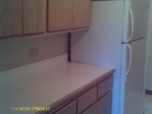 4th image of 15715 S Peggy Ln #8