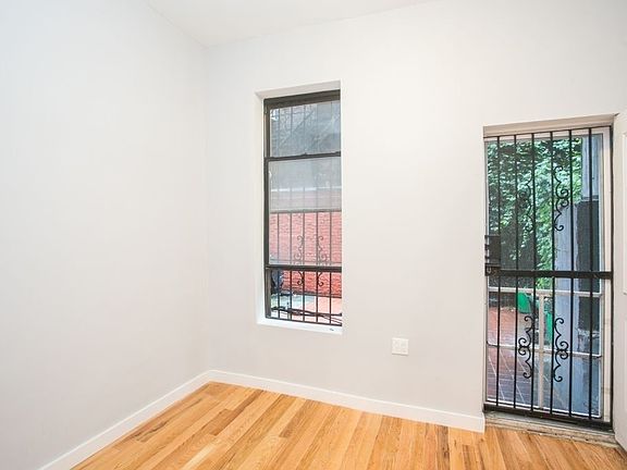 2nd image of 336 W 49th St APT 1RE