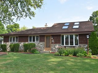 N92W17052 Roger Ave, Menomonee Falls, WI 53051